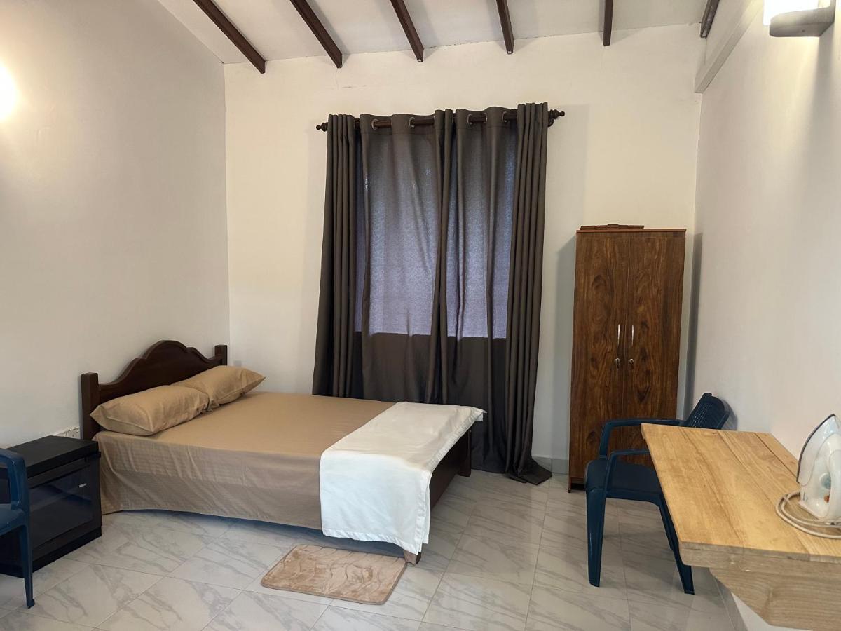 Mango Tree Budget Home Stay Homagama Eksteriør bilde